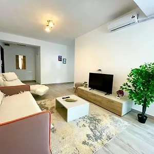 Soho - View With Rooftop Garden Apartament