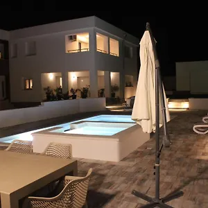 House Emjalemi Appartamento Pola