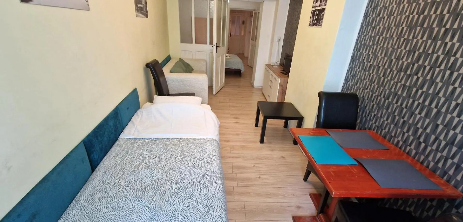 Domum Unirea, Across The Street Of Old City Center بوخارست 0*,  رومانيا