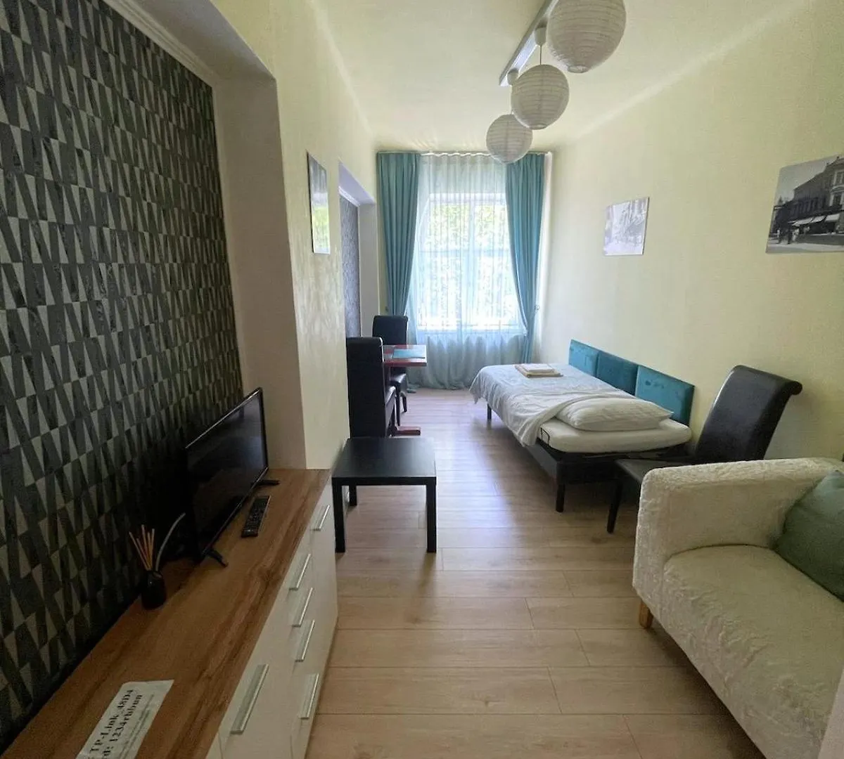 Domum Unirea, Across The Street Of Old City Center بوخارست 0*,
