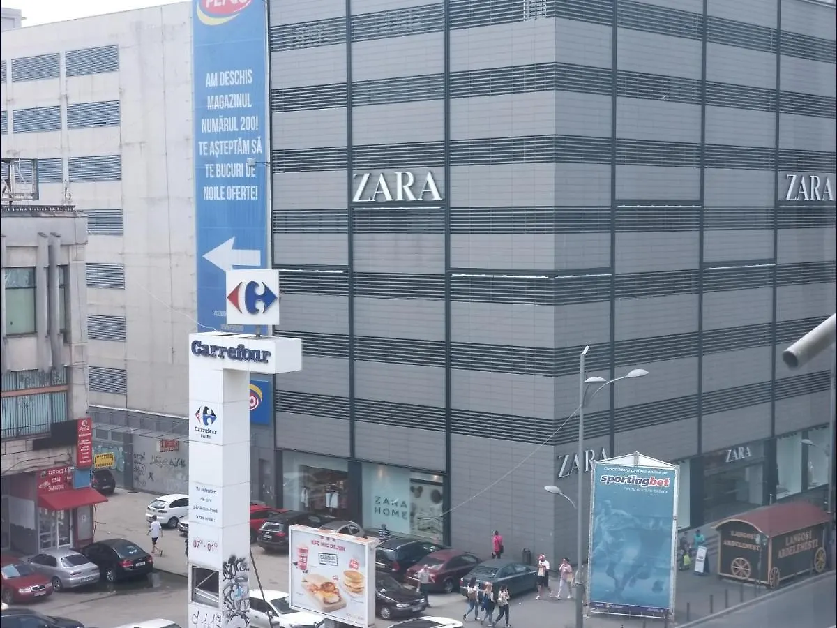 Domum Unirea, Across The Street Of Old City Center بوخارست 0*,  رومانيا